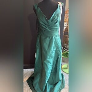 ALFRED SUNG One Sleeveless Green Dress